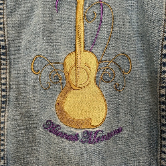 Vintage Disney Secret Celebrity
Hannah Montana denim jacket Guitar Embroidery - Picture 6 of 10